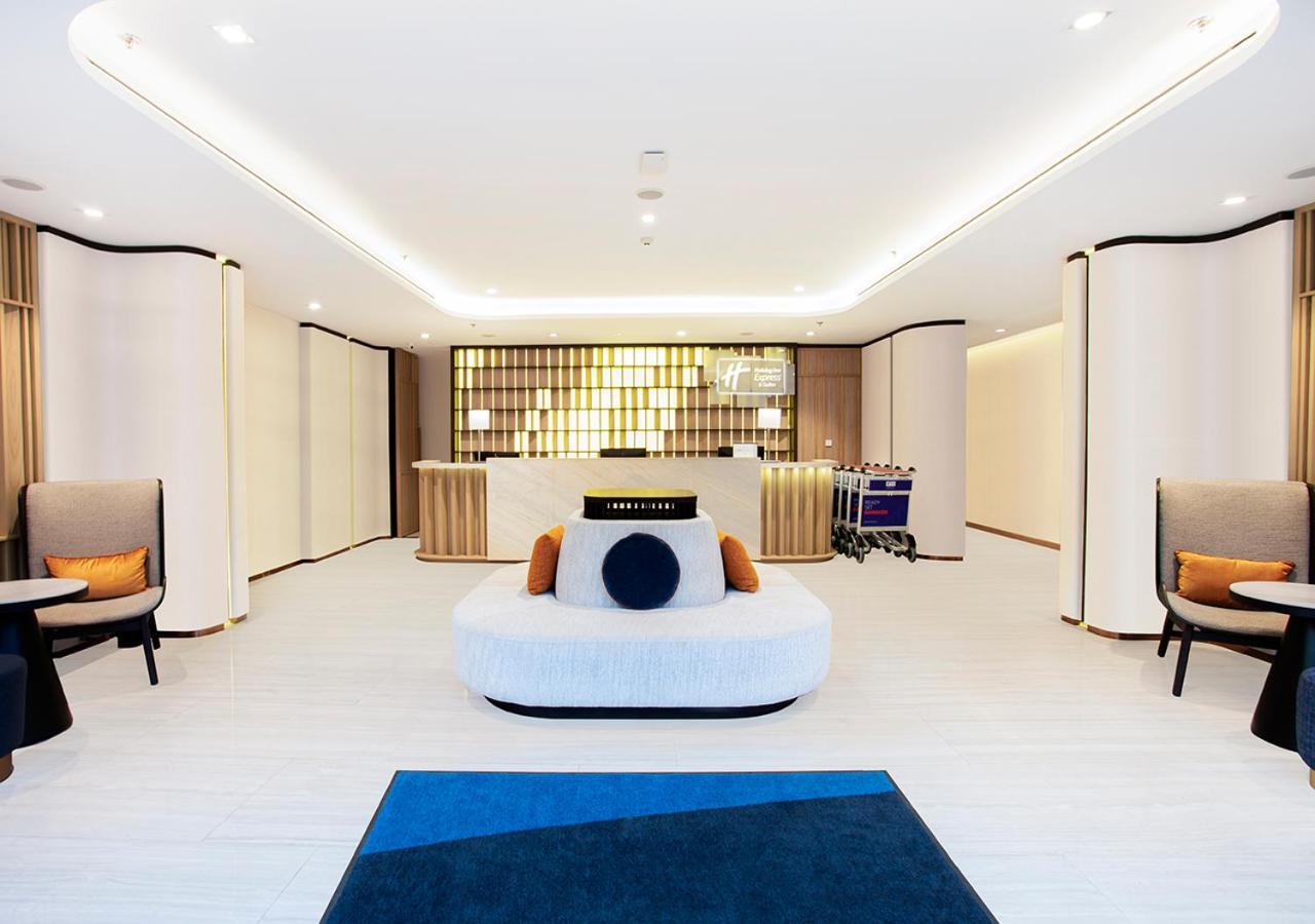Holiday Inn Express & Suites Bangkok Central Pier By Ihg Ngoại thất bức ảnh
