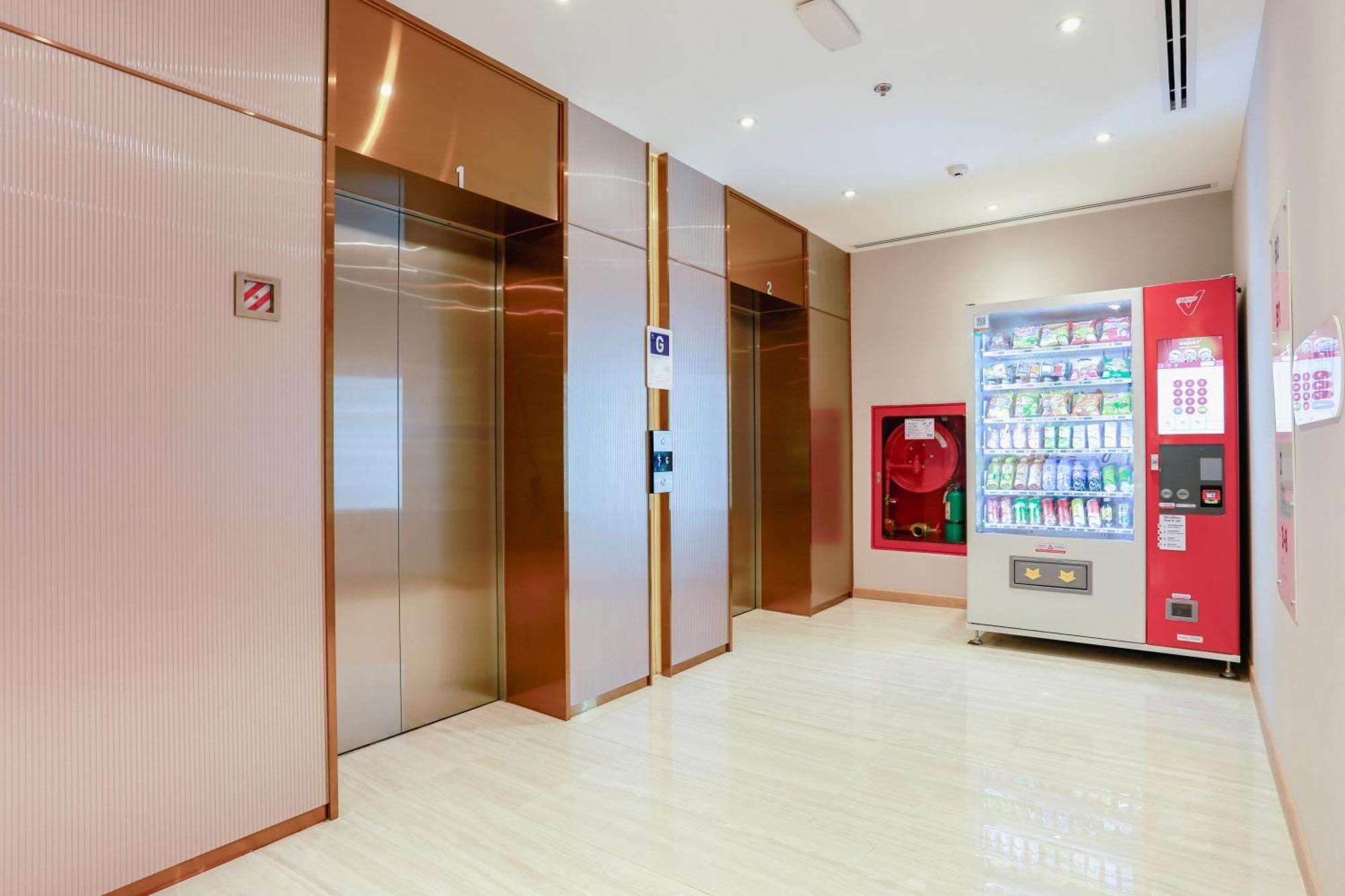 Holiday Inn Express & Suites Bangkok Central Pier By Ihg Ngoại thất bức ảnh