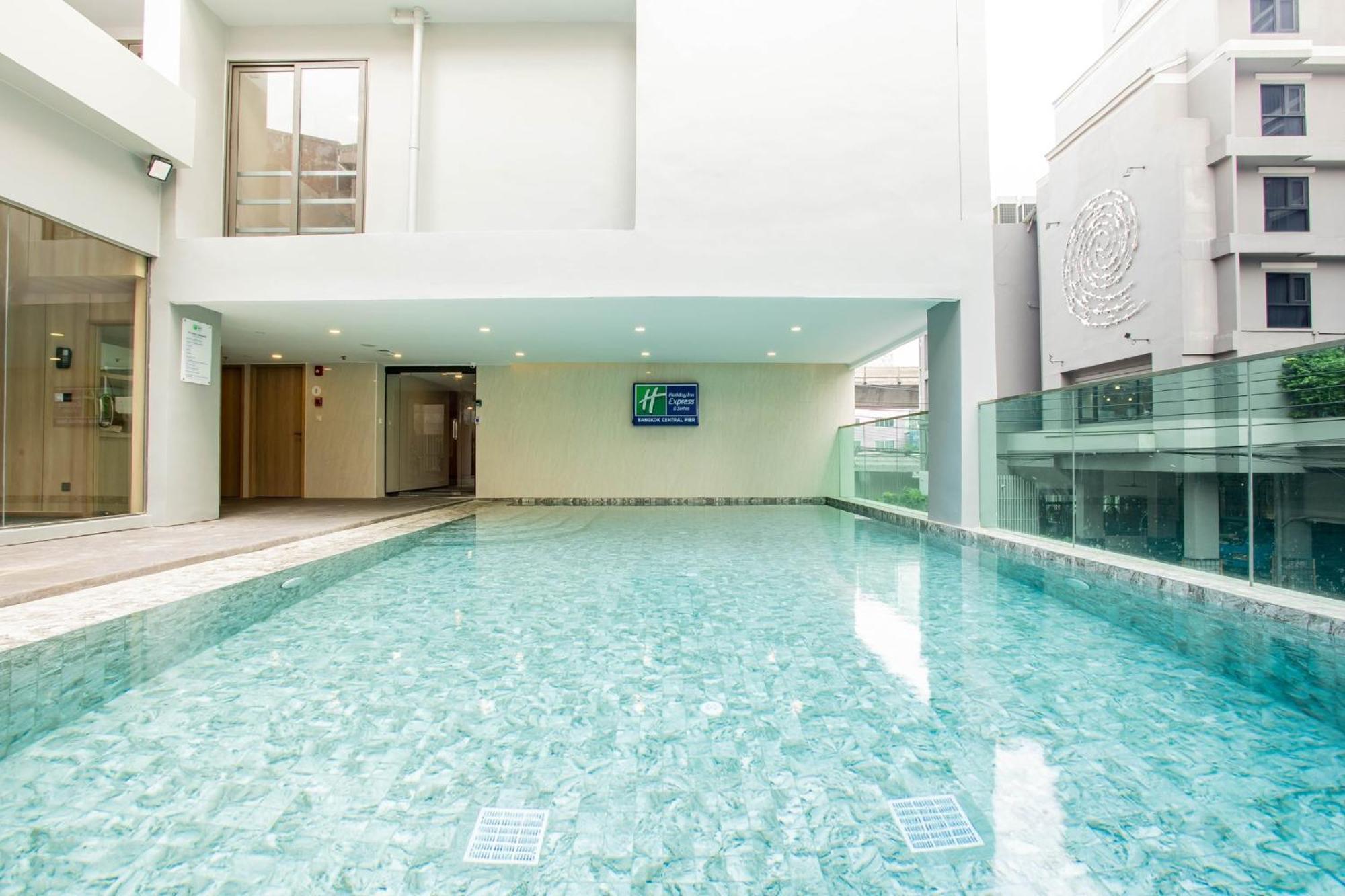 Holiday Inn Express & Suites Bangkok Central Pier By Ihg Ngoại thất bức ảnh